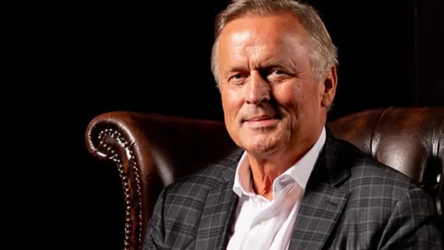 grisham.5da6193648bb7.jpg