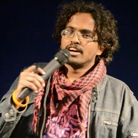 حسام هلالي